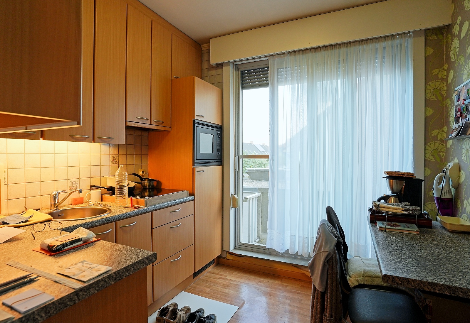 Lichtrijk 2-slaapkamerappartement met garage in Melsele - photo 4