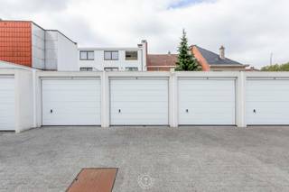 Garage à vendre à Saint-Nicolas