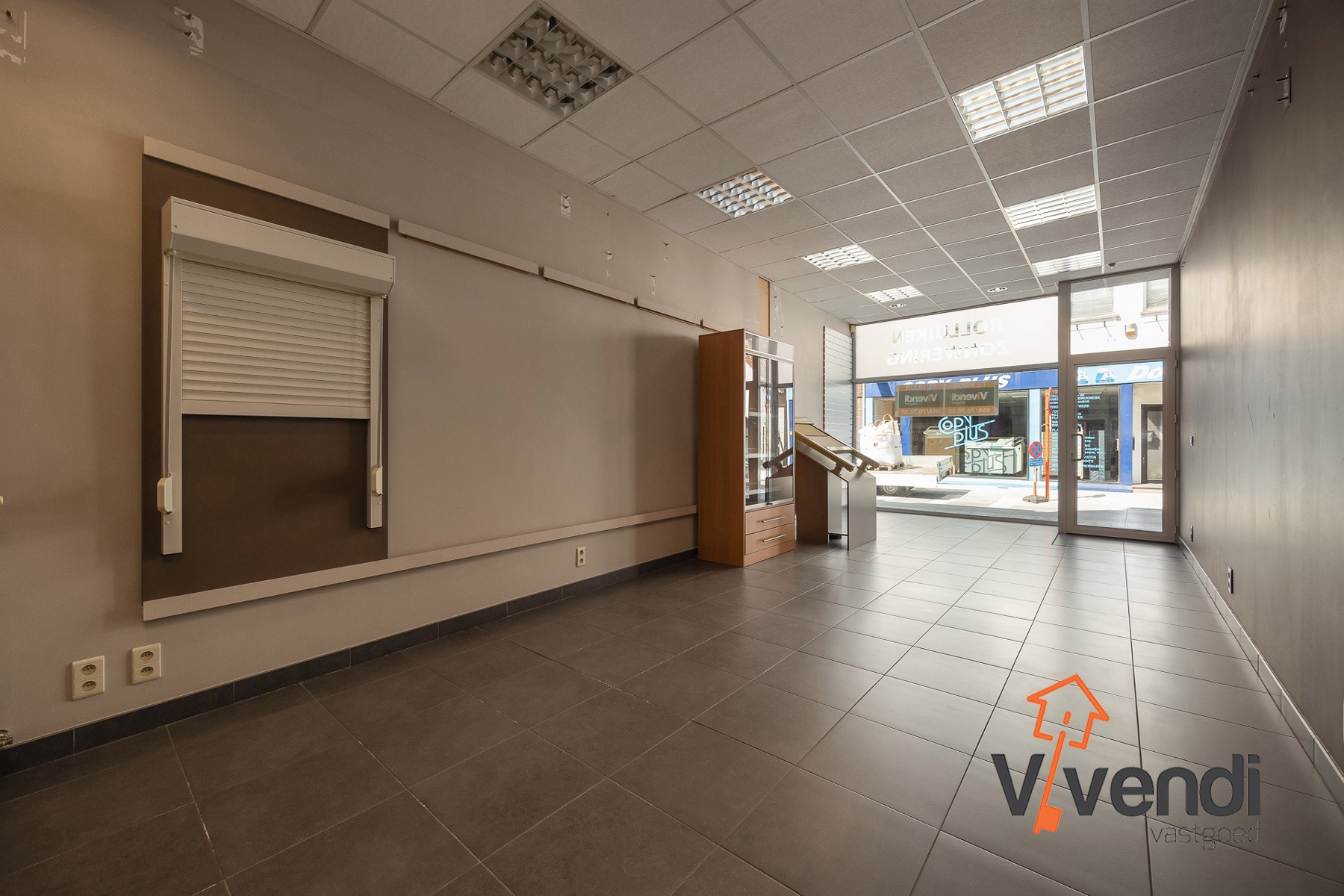 Winkel/kantoor met magazijn en kelder. - foto 3