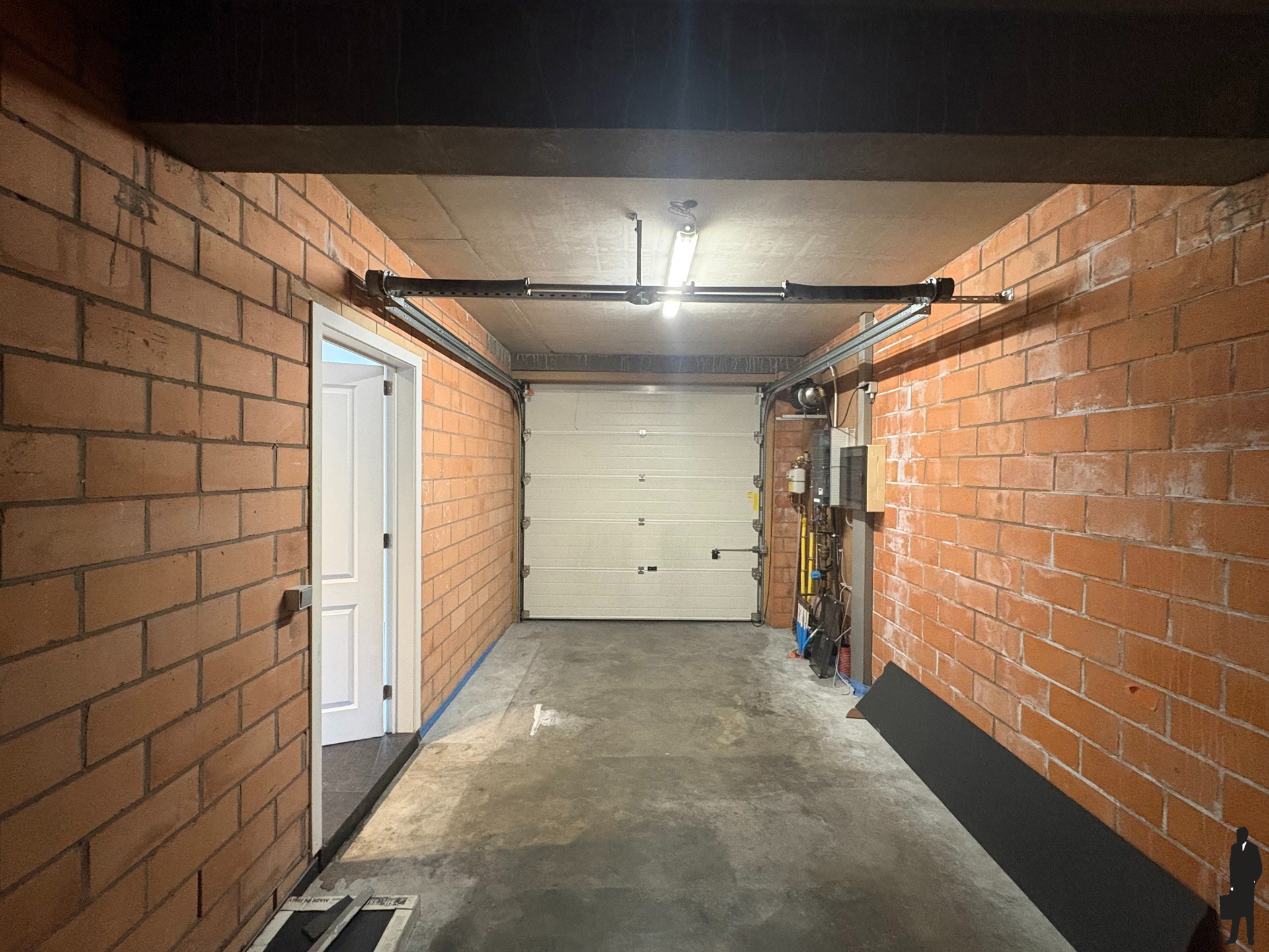 Gerenoveerde woning van ca. 172 m² met 3 slpk, inpandige garage en ruime tuin. - foto 5