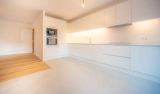 Ontdek de woonwijk Park Lane II in al haar facetten: van buitenaanleg, inkomhallen, fietsenstallingen en ondergrondse garage tot de appartementen...