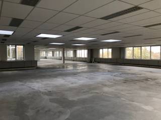 Optimaal gelegen kantoorruimte van 300 m² nabij Ikea Zaventem en de E40. Prijs/kwaliteit is de ruimte heel interessant. Het lichtrijke kantoor...