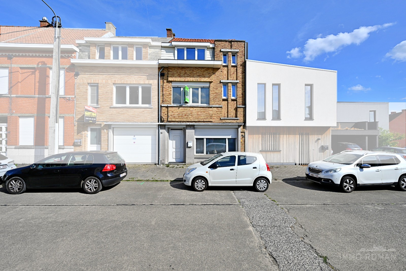 Maison à rénover avec vaste entrepôt à Ronse ! - photo 1