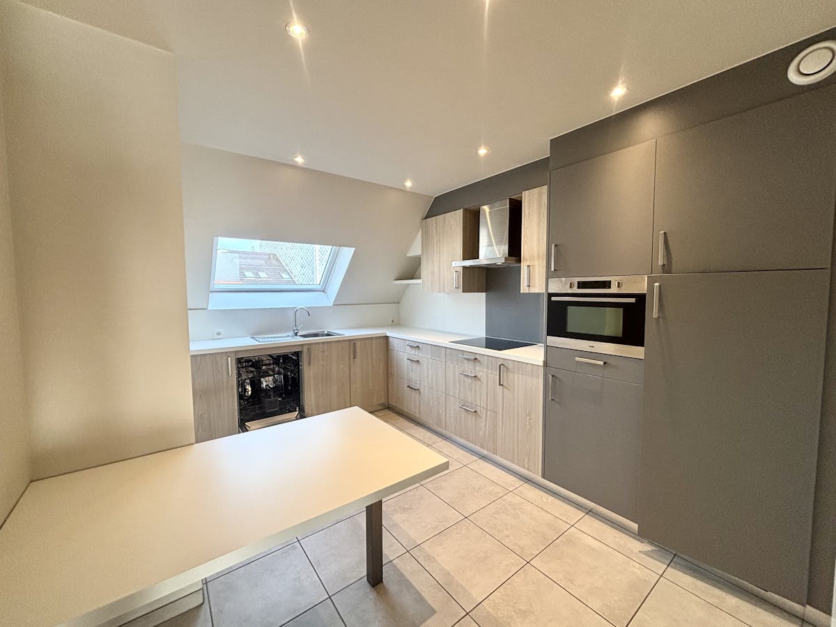 TE HUUR: Duplex appartement in hartje Hasselt - foto 4