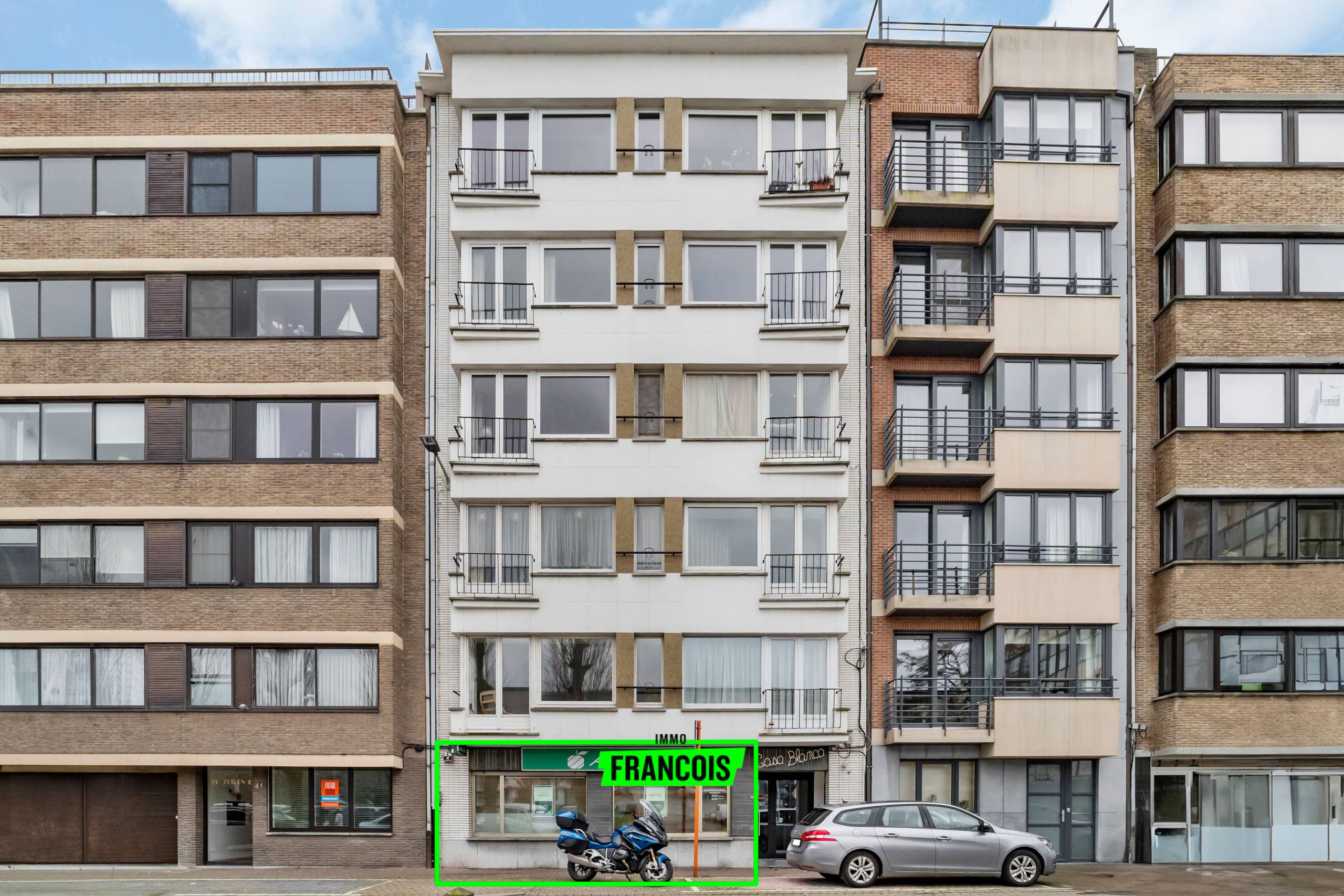 Handelsruimte op toplocatie nabij centrum Oostende. - foto 5