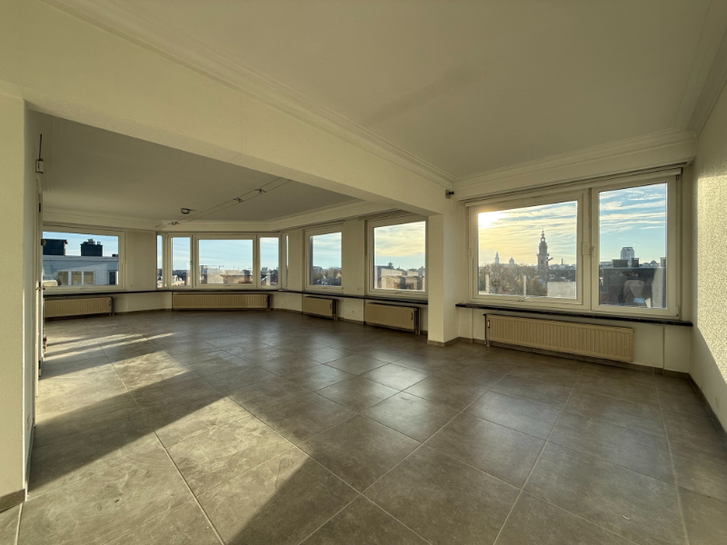 Exclusief ruim en lichtrijk appartement met panoramisch zicht op Gent (Visserij) - photo 3