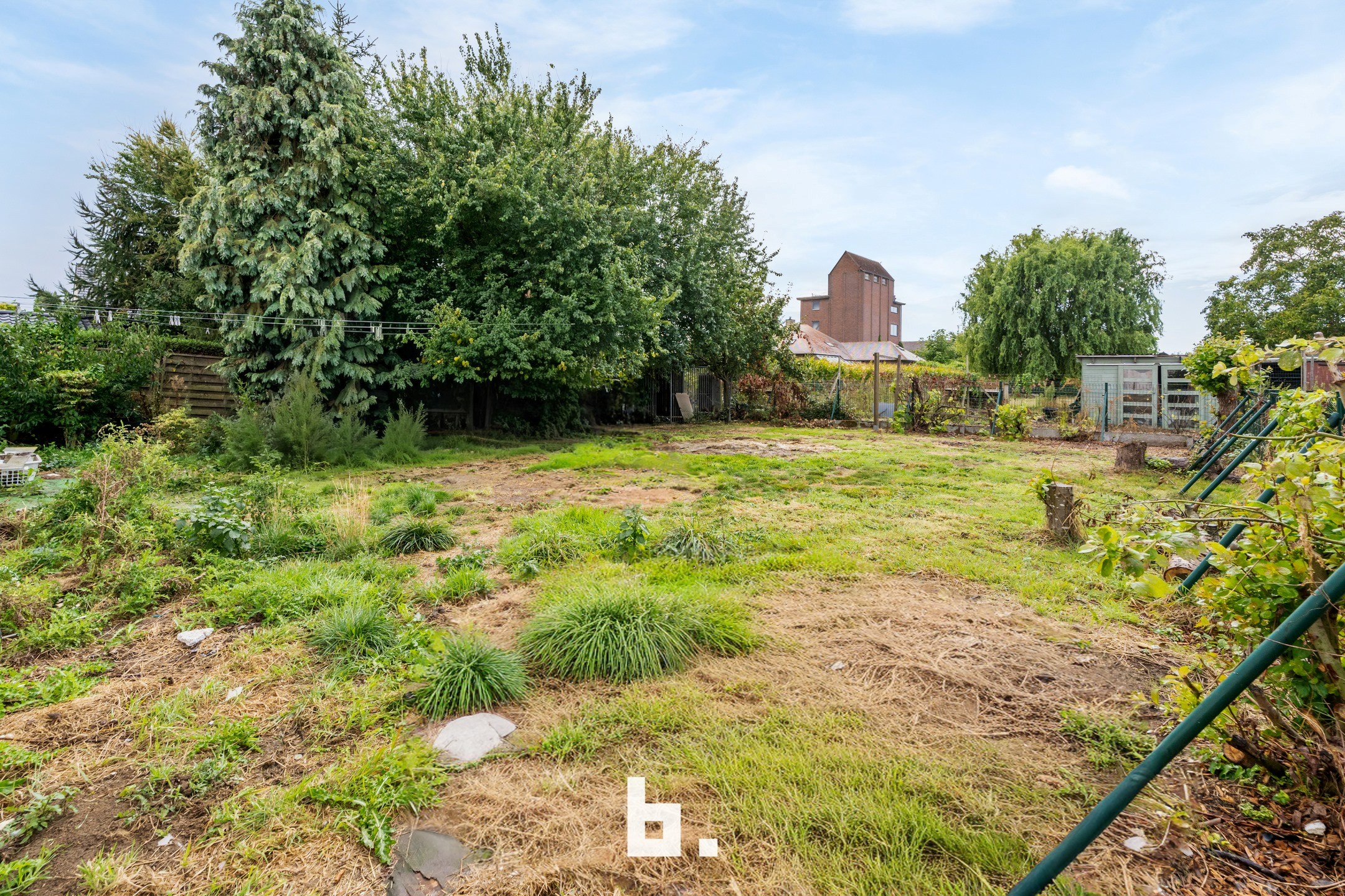 Charmante bungalow met grote tuin en veel potentieel in Roeselare - foto 4