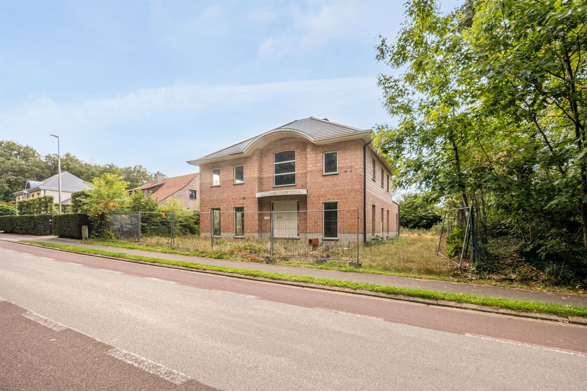 Maison à vendre à Genk avec 6 chambres - photo 4