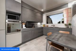 Appartement op 3e verdieping op topligging in het <strong>centrum van Brasschaat</strong>, grotendeels recent gerenoveerd.<br /><br /><strong>Indeling:</strong><br />Inkomhal met gastentoilet, living (ca.42m²)  met open haard en toegang tot terras, volledig nieuwe ingerichte keuken met toestellen, aanpalende berging met aansluiting voor wasapparatuur, 1ste slaapkamer (ca.17m²) met toegang tot terras achteraan (ca.9m²), 2de slaapkamer (ca.11m²), 3de slaapkamer (ca.11m²), badkamer met inloopdouche, dubbele lavabo en toilet, dressingkamer (ca.6m²).<br /><br /><strong>Bijzonderheden</strong>:
<ul>
	<li>CV op gas.</li>
	<li>Ruime kelder</li>
	<li>Garagebox te koop aan 32.500 euro.</li>
	<li>Airco - automatische stores - slaapkamers met rolluiken (2 elektrisch) - zonnewering - parlofoon - lift - eiken parketvloeren - veel ingemaakte kasten.</li>
</ul>