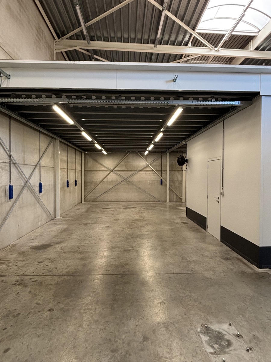 Bedrijfspand van ca 300m² - foto 5
