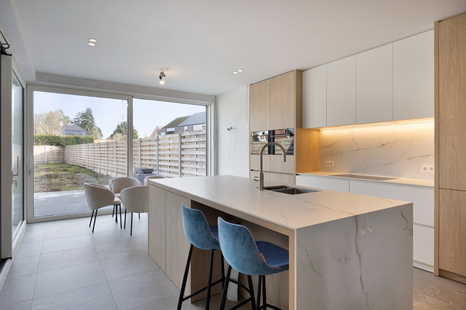 Energiezuinige nieuwbouwwoning met 5 slpk. en ruime stadstuin in het hart van Geel - foto 4