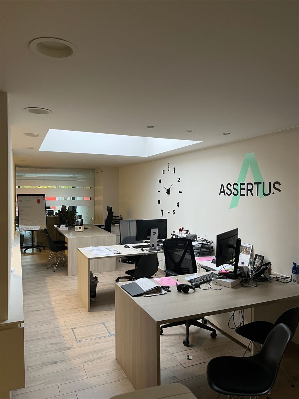 Bureelgebouw - foto 2