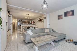 In het commerciële centrum van Koksijde-Bad vinden we dit gelijkvloers appartement met 2 slaapkamers te koop. Op wandelafstand van zee! Op zoek...