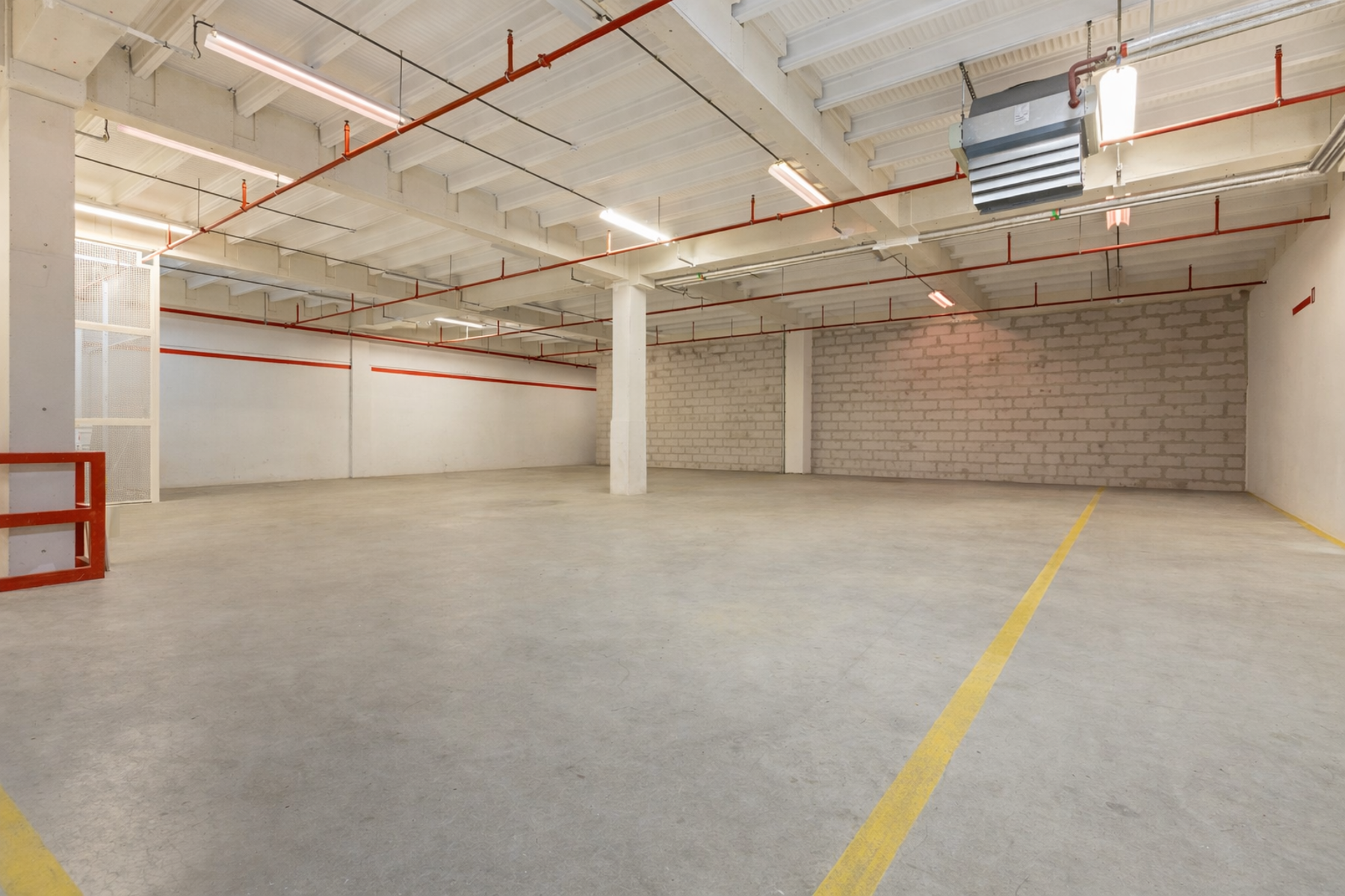 Commercial for rent in Ostend - photo 1