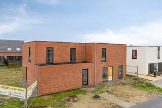 House for sale in Roeselare