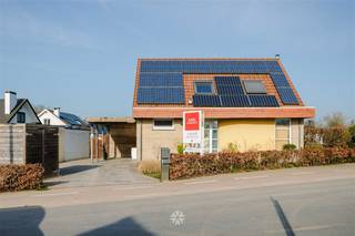 DE PINTE -  Looking for a move-in ready 4 bedroom home for sale in De Pinte? Then this property is for you. The main assets in a nutshell: * 4...