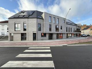 Spacious ground floor apartment (103.82 m²) for sale in the August residence in Ypres. This bright apartment has two beautiful bedrooms and a...