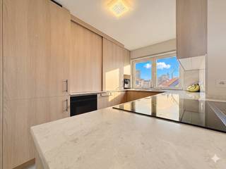 Exclusief wonen: luxueus 3-slaapkamer appartement in centrum OostendeBent u op zoek naar een unieke woonervaring aan de Belgische kust? Dit ruime...