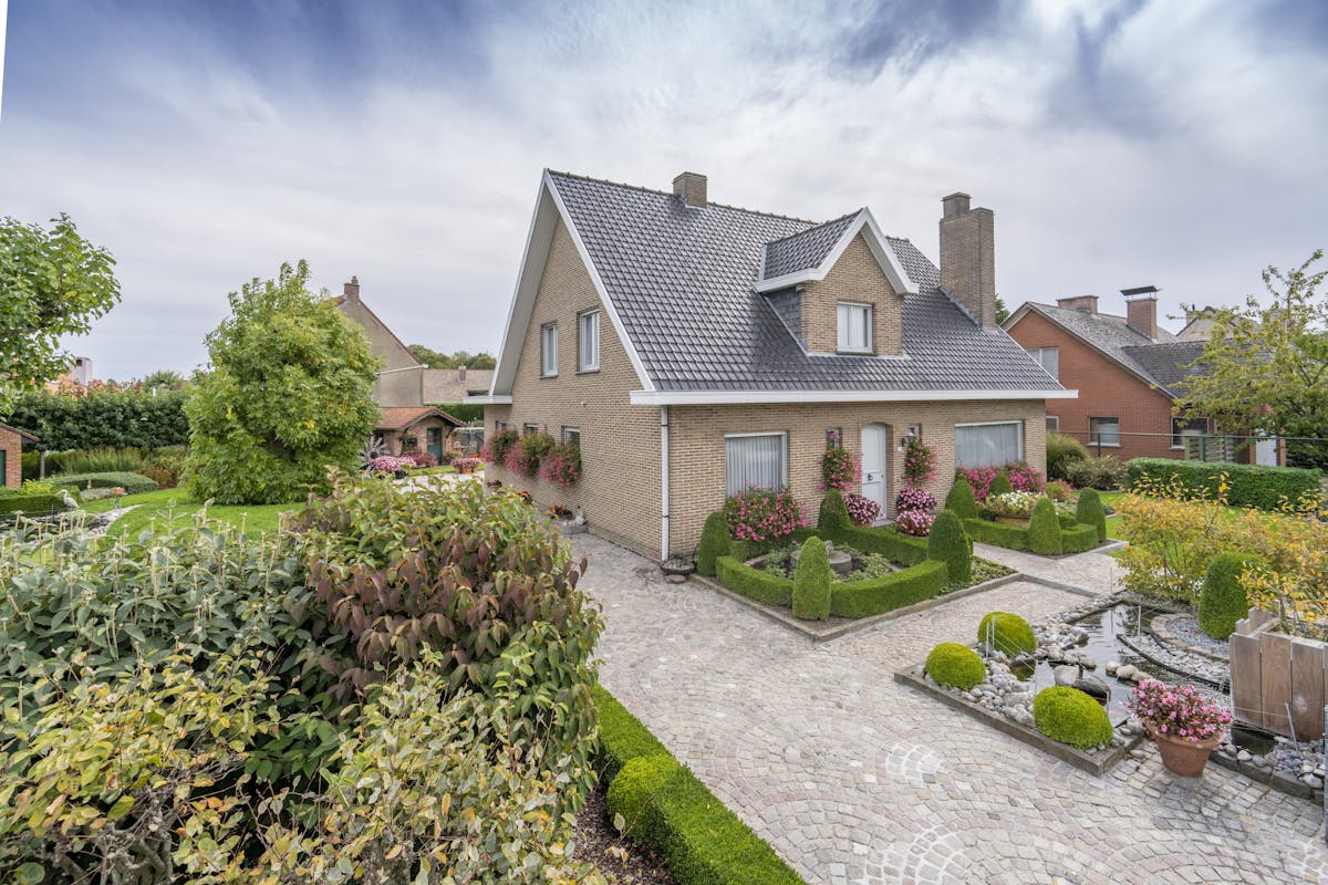 Spacieuse villa de 4 chambres à vendre à Wevelgem - photo 2