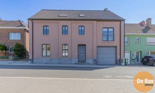 ERPE-MERE - Unieke eigendom met tal van mogelijkheden voor zelfstandige, co housing, ... in het hart van MereDeze unieke eigendom is gelegen op een...