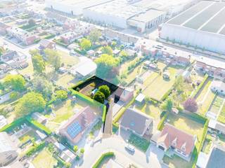 Te koop in de Wolstraat: een prachtig perceel bouwgrond van 554 m² op een uiterst rustige ligging. Gelegen in een doodlopende straat, geniet u...