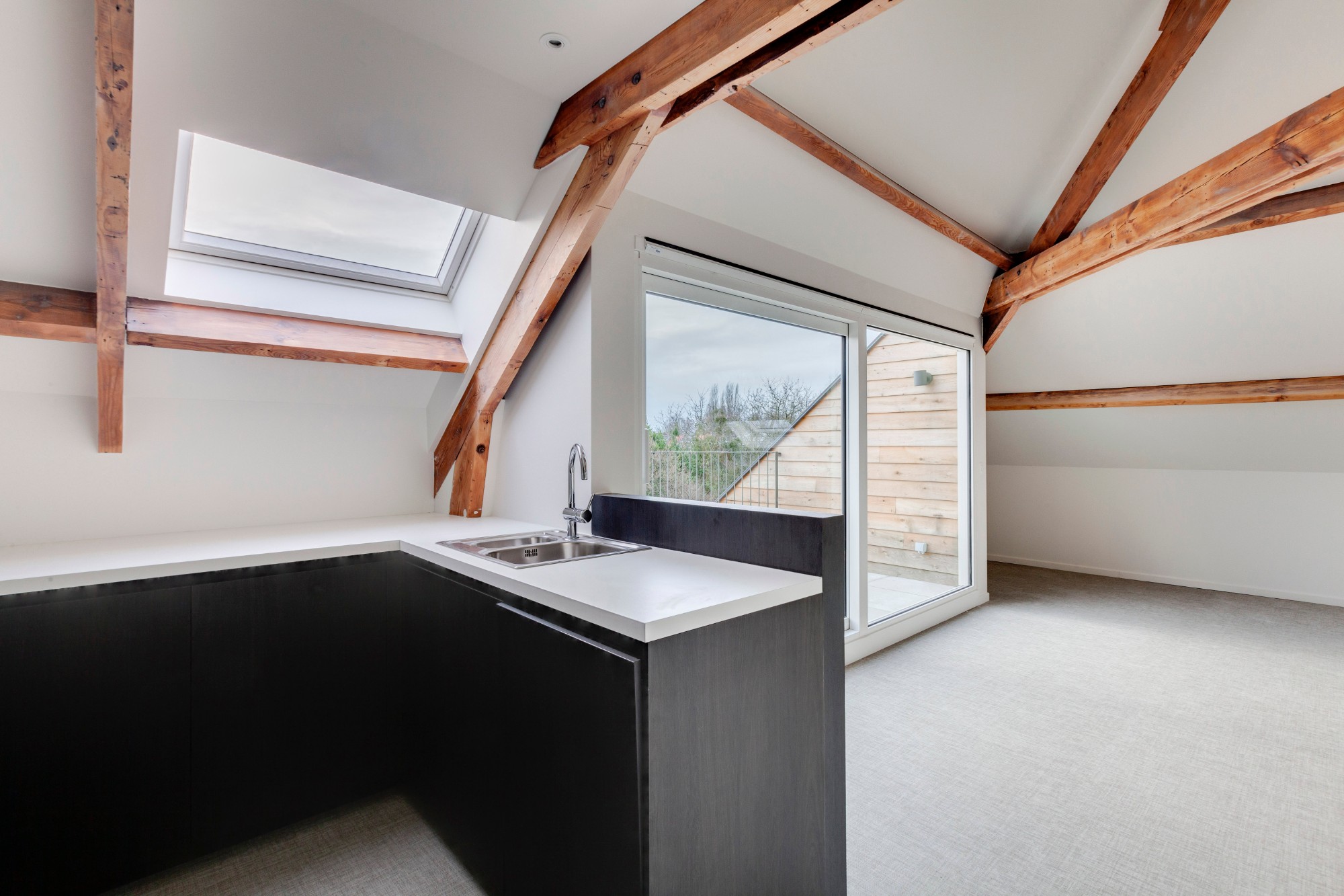 Stijlvol 2 slaapkamer appartement in groene parkomgeving - foto 4