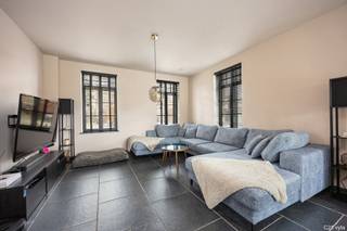 Te koop: Prachtige woning in Pulle! Deze halfopen bebouwing is gelegen op een uiterst centrale locatie en combineert comfort, stijl en...