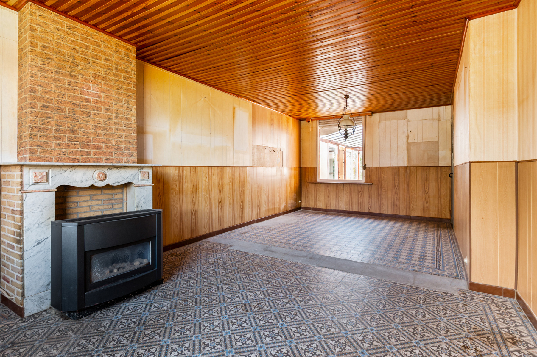 Te renoveren woning gelegen op een perceel van ca. 449 m². - foto 2