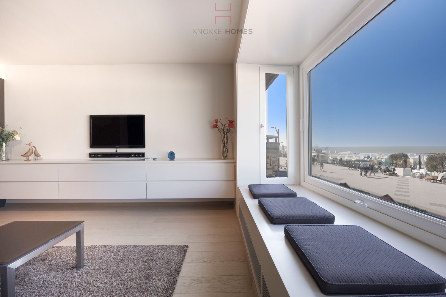 Instapklaar appartement met frontaal zeezicht gelegen nabij het Driehoeksplein - photo 2