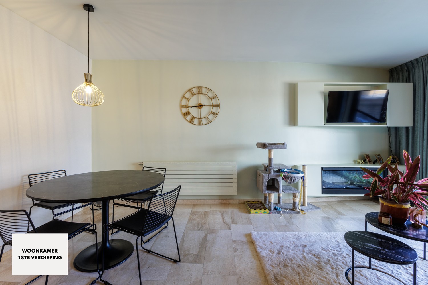 Instapklaar appartement met 2 SLPK's, zeer ruim terras &amp; autostaanplaats - foto 4