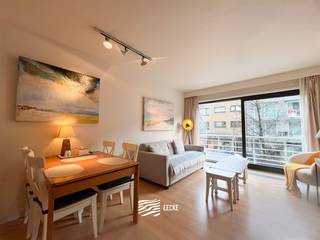 Studio confortable au cœur de la rue commerçanteSitué au premier étage Entrée avec coin nuitSalle de bain avec douche - toilettes et lavaboCuisine...