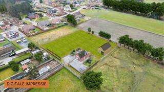 Zichem - Degelijke, goed onderhouden maar te renoveren woning op 47aAchterin gelegen met rondomrond zeer ruime tuin en/of weiland. Rust...