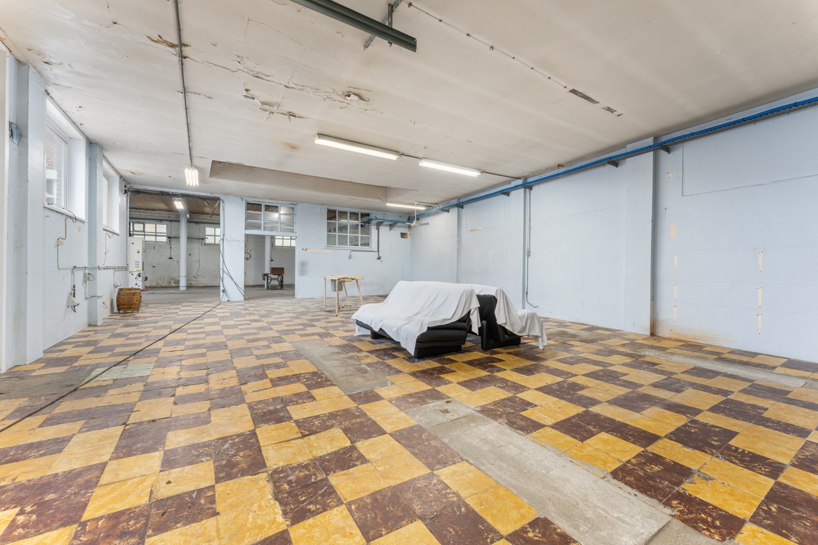 Veelzijdige opslagruimte te Rumbeke (Roeselare)! - foto 4