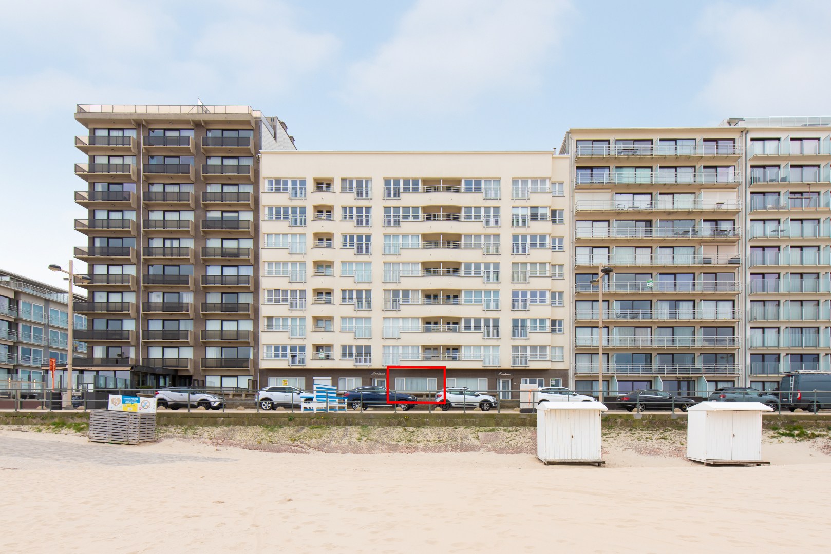 Ruim en lichtrijk 3-slaapkamerappartement op de zeedijk van Middelkerke, met een ongeëvenaard uitzicht op zee! - foto 4