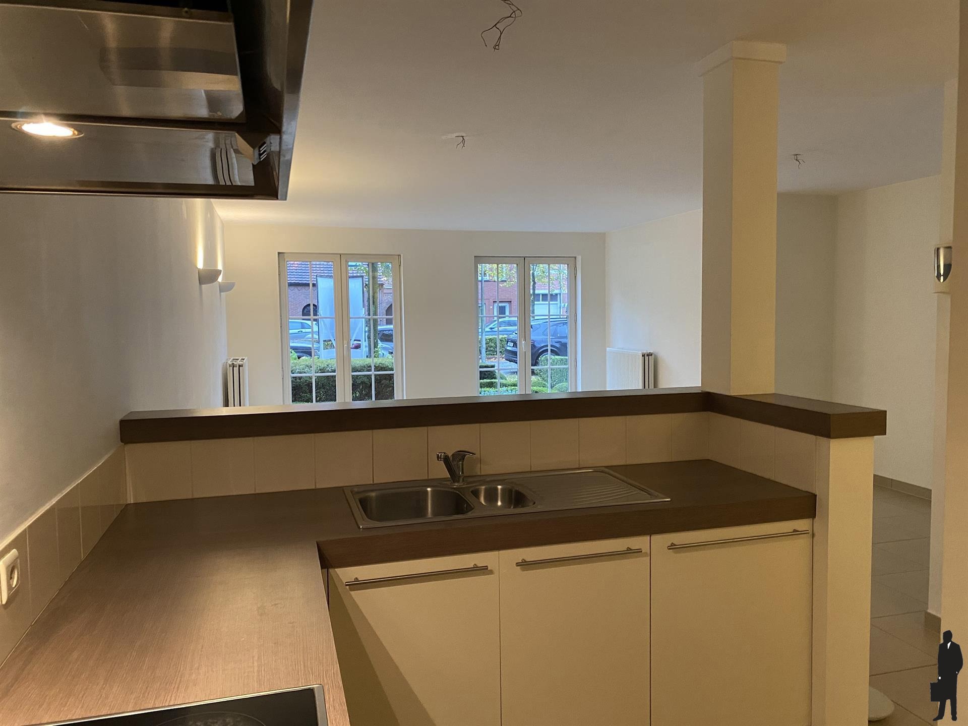 Gelijkvloers appartement van ca. 105 m² met 2 slpk, 2 badk en ruim terras van ca. 23 m². - foto 4