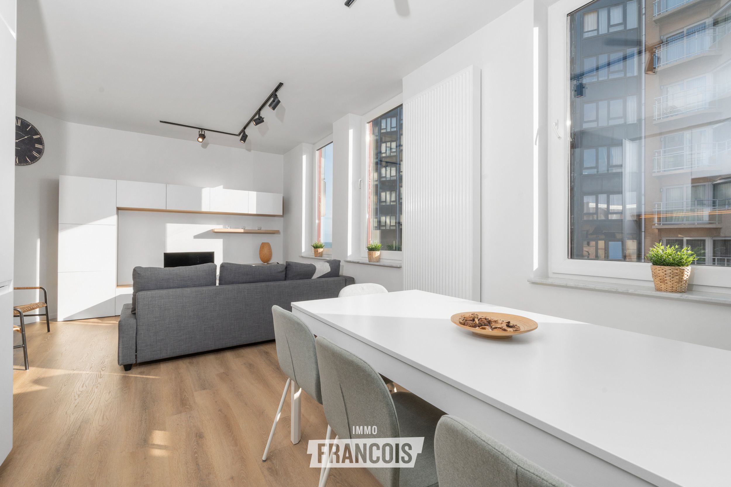 Gerenoveerd appartement met zijdelings zeezicht te Westende - foto 5
