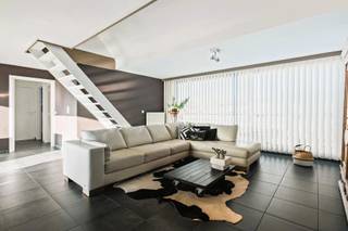 In de rustige Processieweg 31, een charmante éénrichtingsstraat parallel aan de Dorpsstraat, vindt u dit verzorgd en lichtrijk dakappartement...