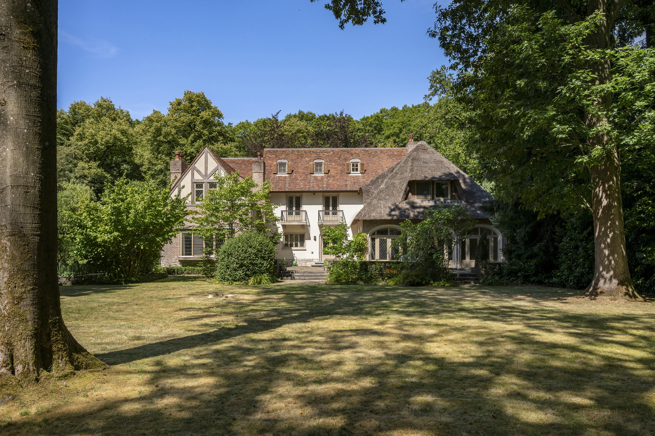 Karaktervolle villa met zwembad en volledige privacy - foto 2