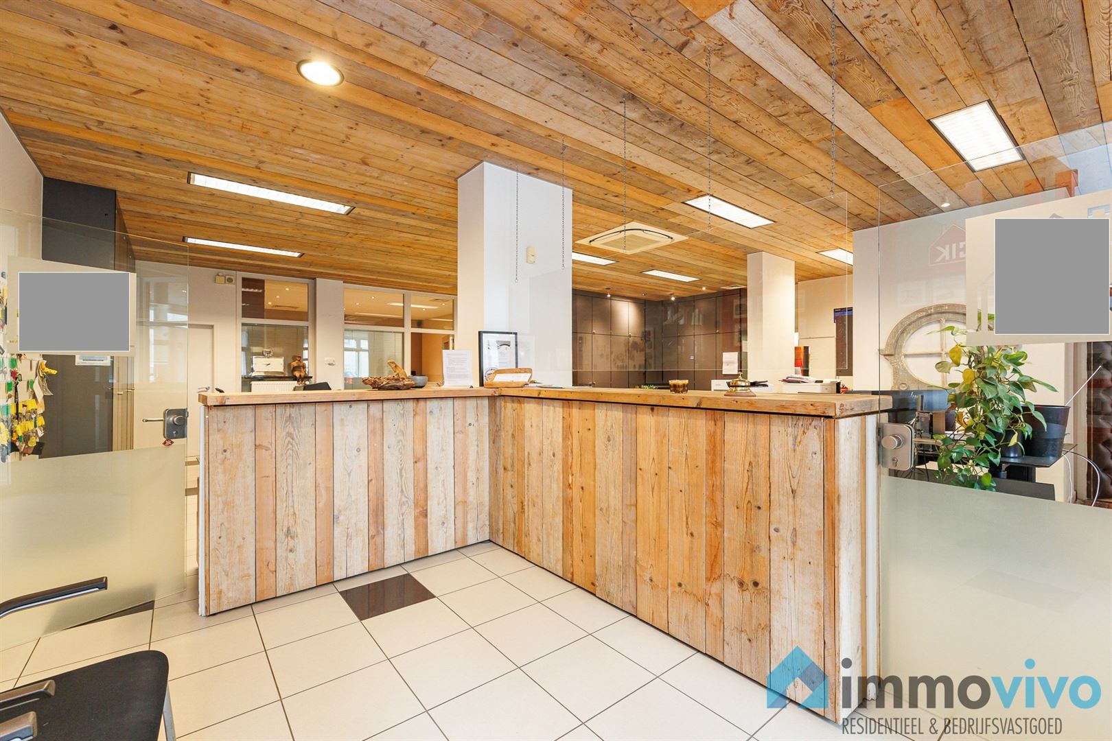 Handelsgelijkvloers 255 m² + kelder 120 m² - foto 3