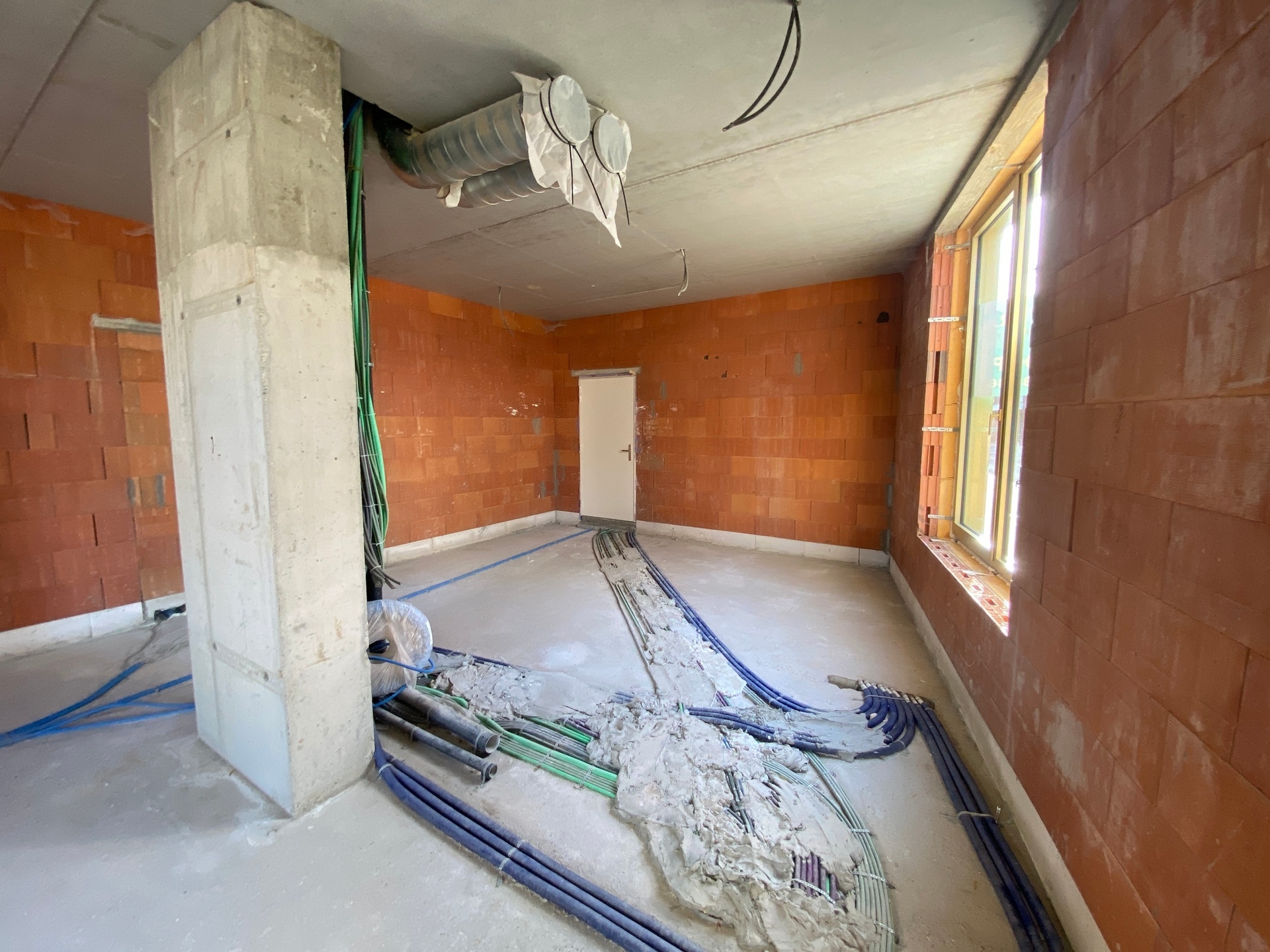 Surface commerciale casco avec emplacement de parking - photo 4