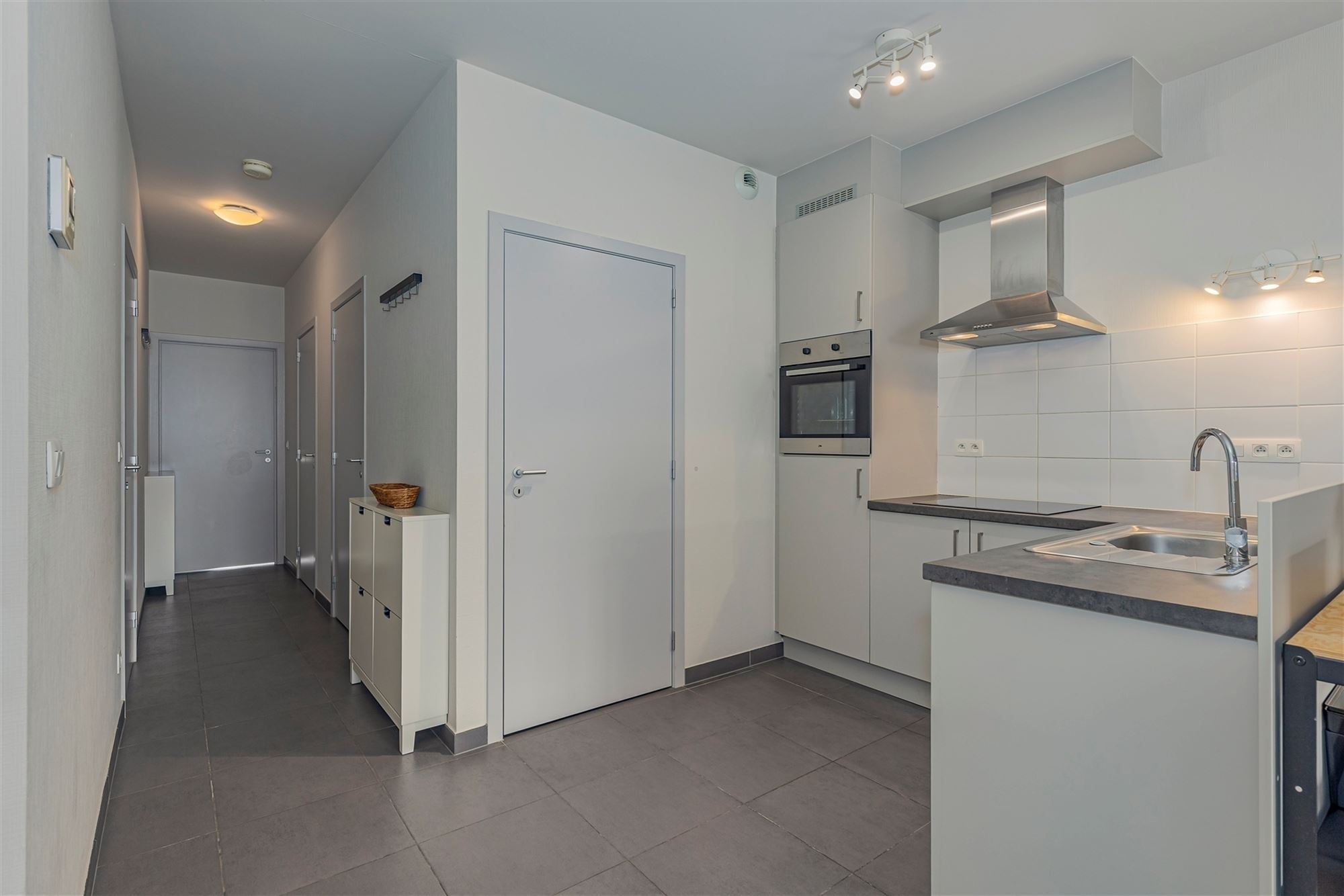 Leuk 1-slaapkamerappartement met terras in hartje van Antwerpen! - foto 4