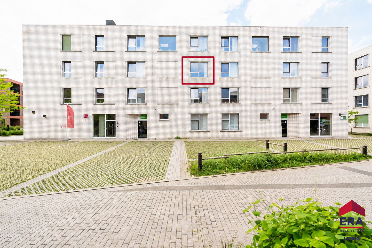 Moderne serviceflat met en terras in centrum Aalst - foto 3