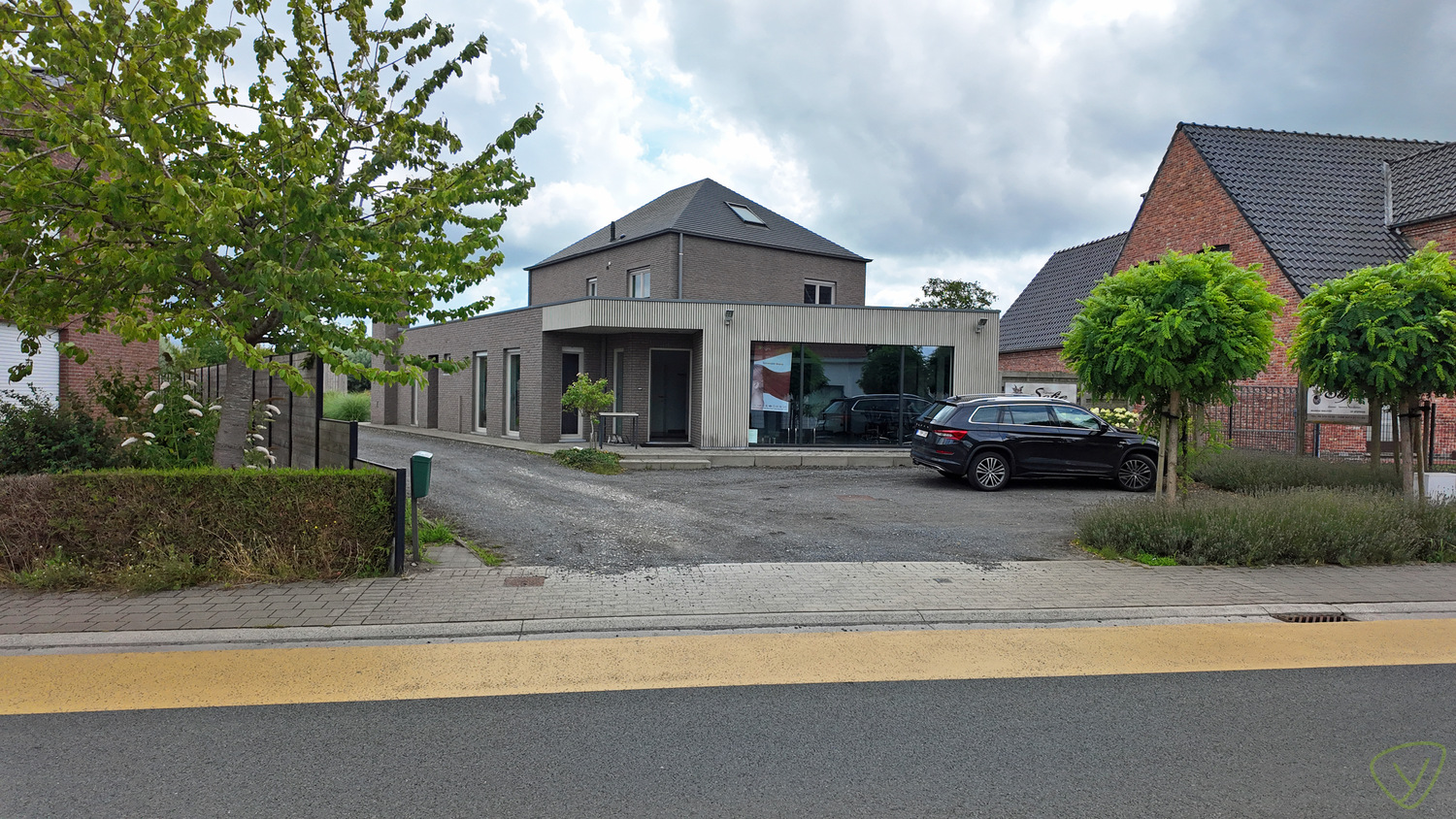 Modern handelspand geschikt voor vrij beroep in Sint-Laureins - foto 1