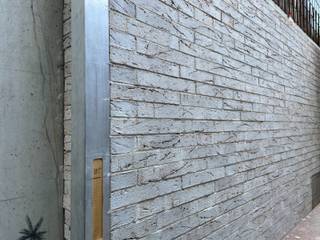 Een gezonde mix van 3-, 2- en 1-slaapkamer appartementen te Bornem met zicht op groen. Alle appartementen beschikken over ruime terrassen, oppervlakte variëren van 144 m² tot 73 m². <br />Mogelijkheid om uw droomappartement nog helemaal in te richten naar eigen smaak en wensen. Aankoop van één of meerdere ondergrondse autostaanplaatsen behoort ook tot de mogelijkheden. De BEN-appartementen worden in luxe afgewerkt met warmtepompen, groene daken, lift, aluminium ramen, enz.... <br />voor meer info mag u ons steeds contacteren op info@rosiersderidder.be of op 052/41.41.94<br />4 van de 8 appartementen verkocht! <br />referentie: 4988