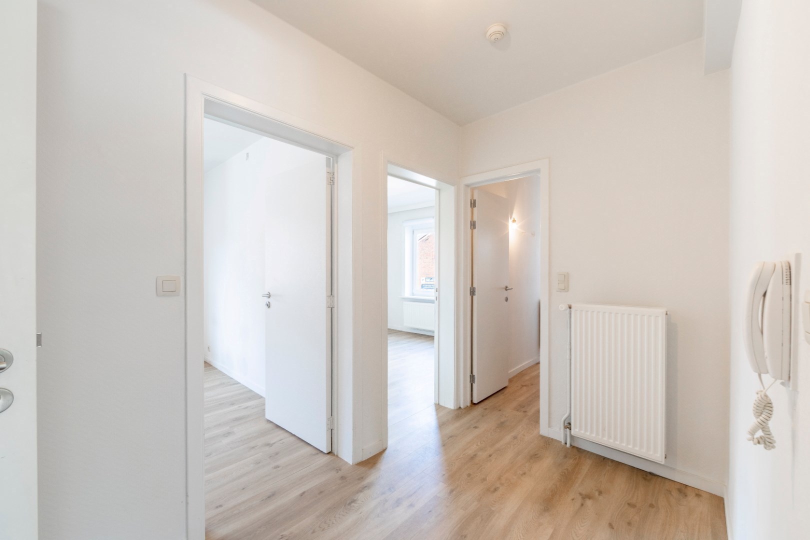 Gezellig twee-slaapkamerappartement in centrum Tielt! - foto 2