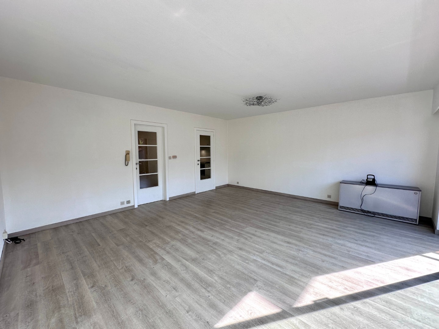 Recent opgefrist energiezuinig 2‑slpk appartement in de Piers de Raveschootlaan - photo 3