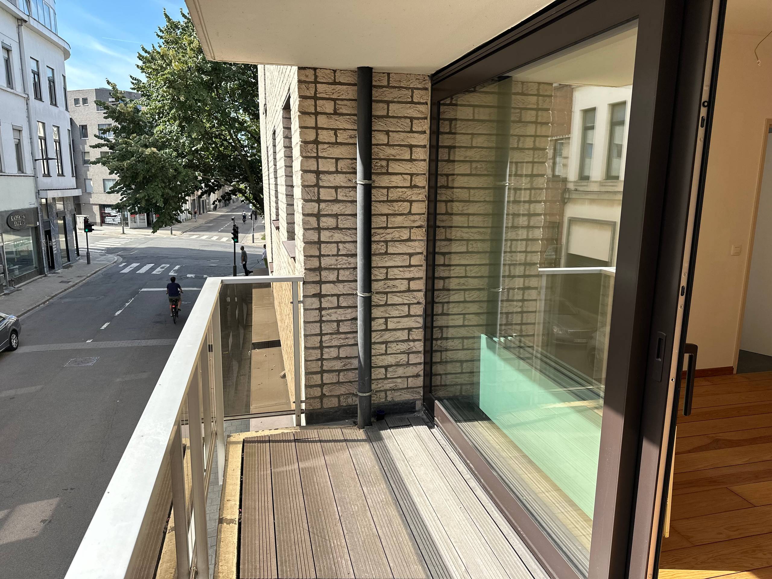 Apartment for rent in Antwerp with 2 bedrooms - photo 4