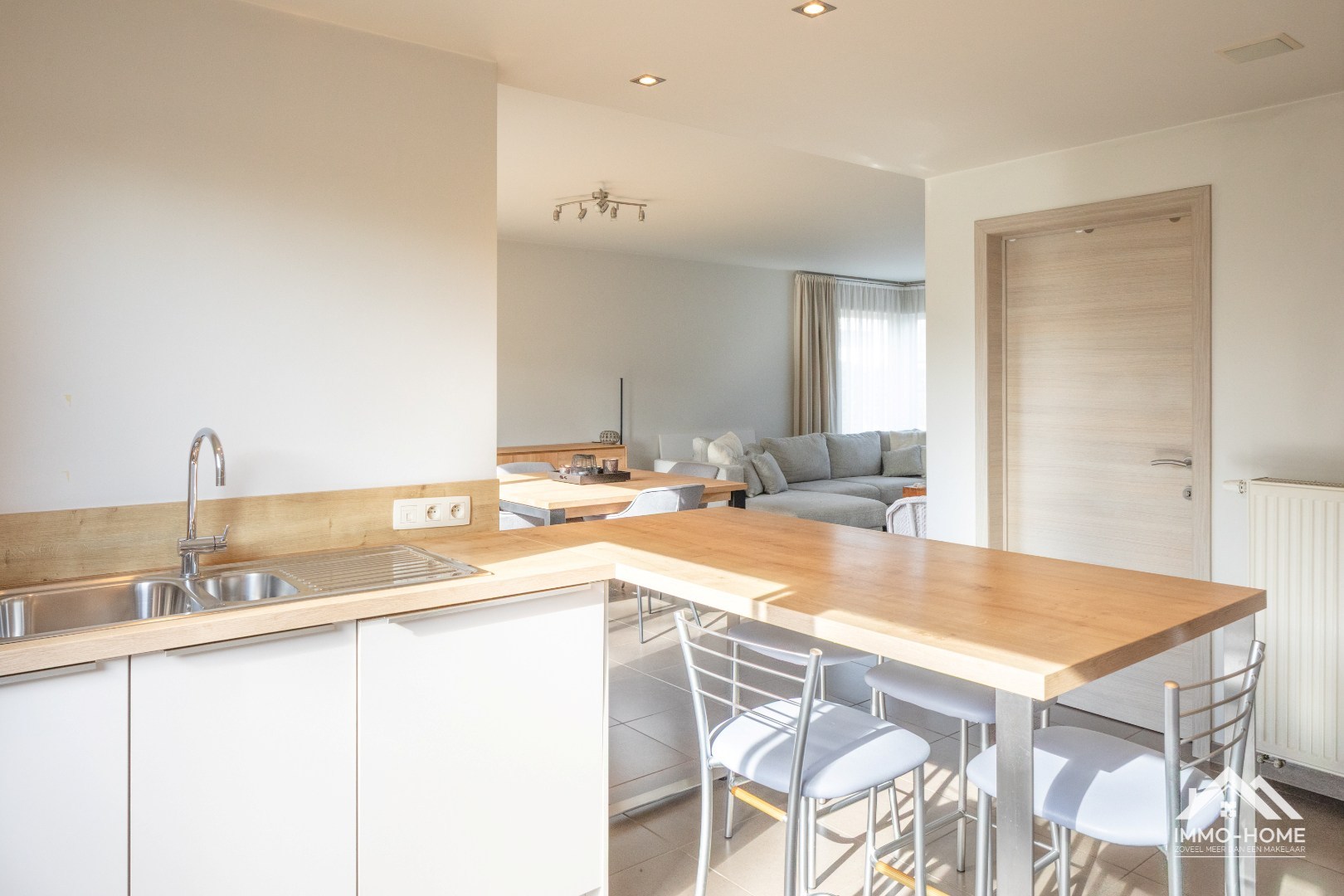 Perfect instapklare woning op een topligging in Lochristi! - foto 4