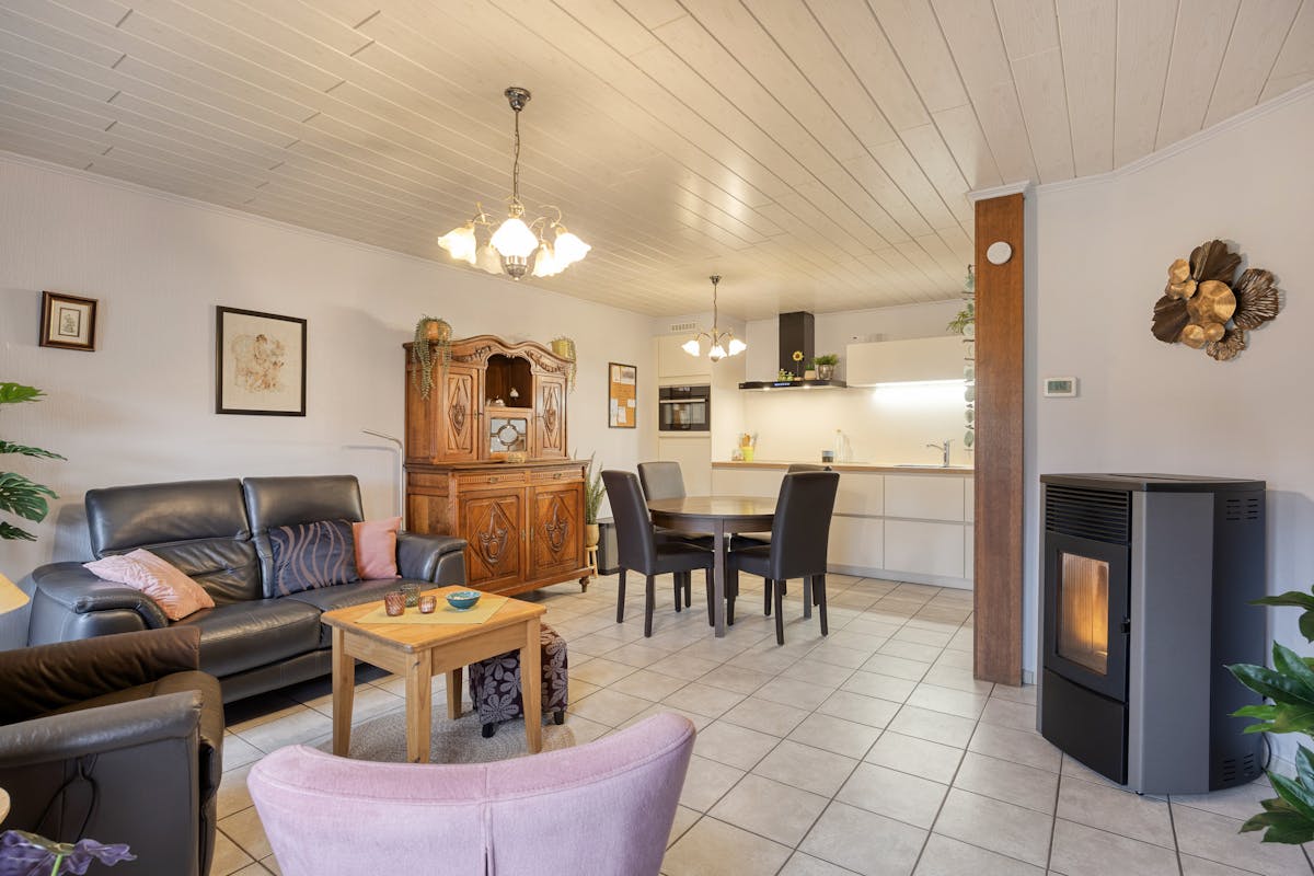 Gelijkvloerse, rolstoelvriendelijk huis te koop op rustige locatie in Molenbeersel - foto 2