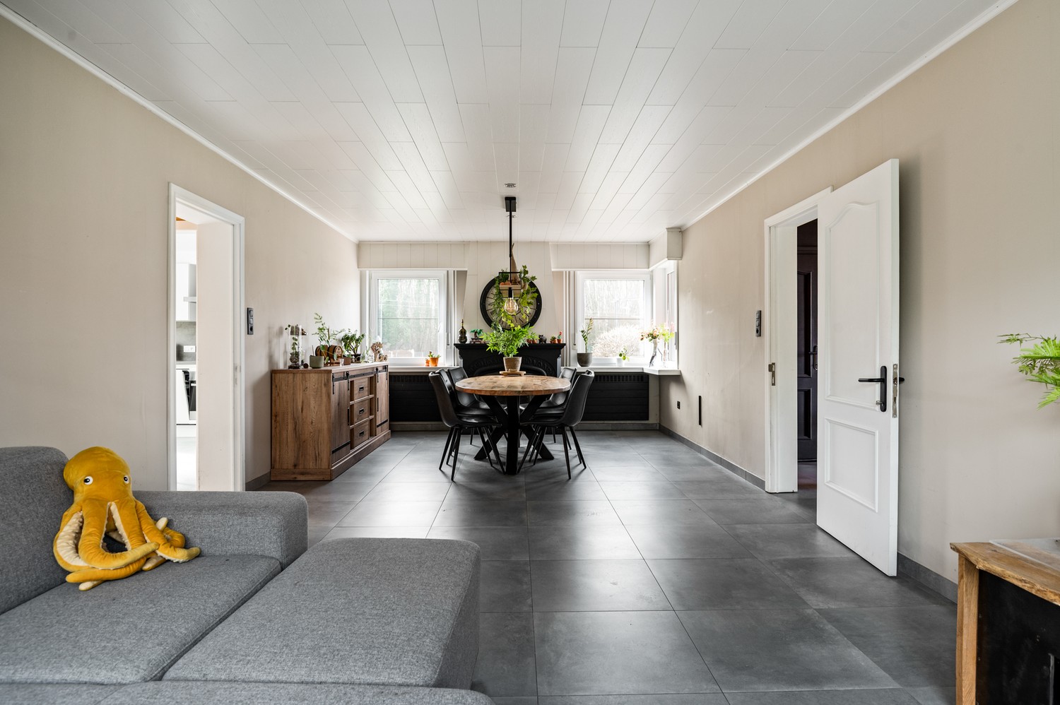 Aangename woning met ruime tuin en magazijn Te Koop op toplocatie in Begijnendijk - foto 4